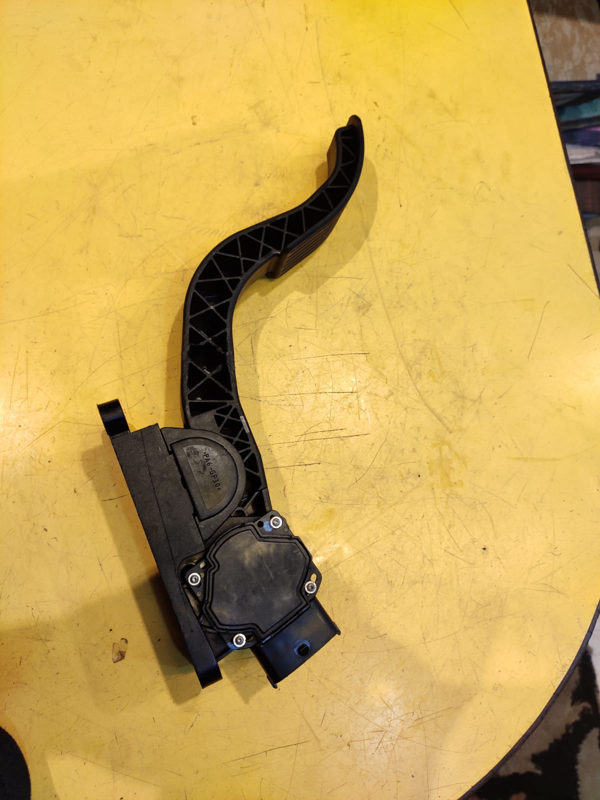 Bosch Accelerator Pedal for Tata Safari