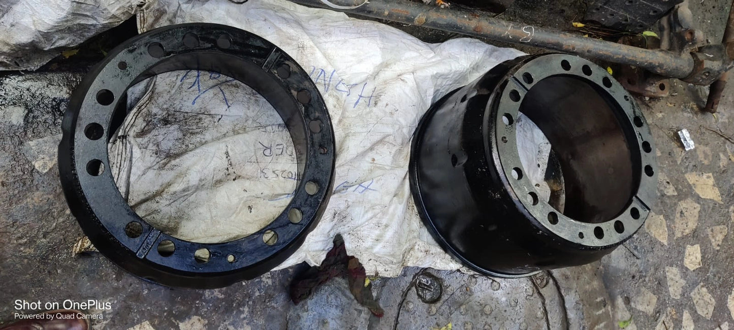 TVS Girling Brake Drum for MAN Trucks - Superior Braking for Kolkata & International Fleets
Upgrade the braking system of your MAN truck in Kolkata with the high-performance TVS Girling Brake Drum. Specifically designed for MAN trucks, this brake drum offers significantly enhanced braking performance and exceptional durability. Manufactured from high-quality materials, it ensures reliable and efficient braking, providing crucial safety on the road for commercial operations in Kolkata and beyond. Experi