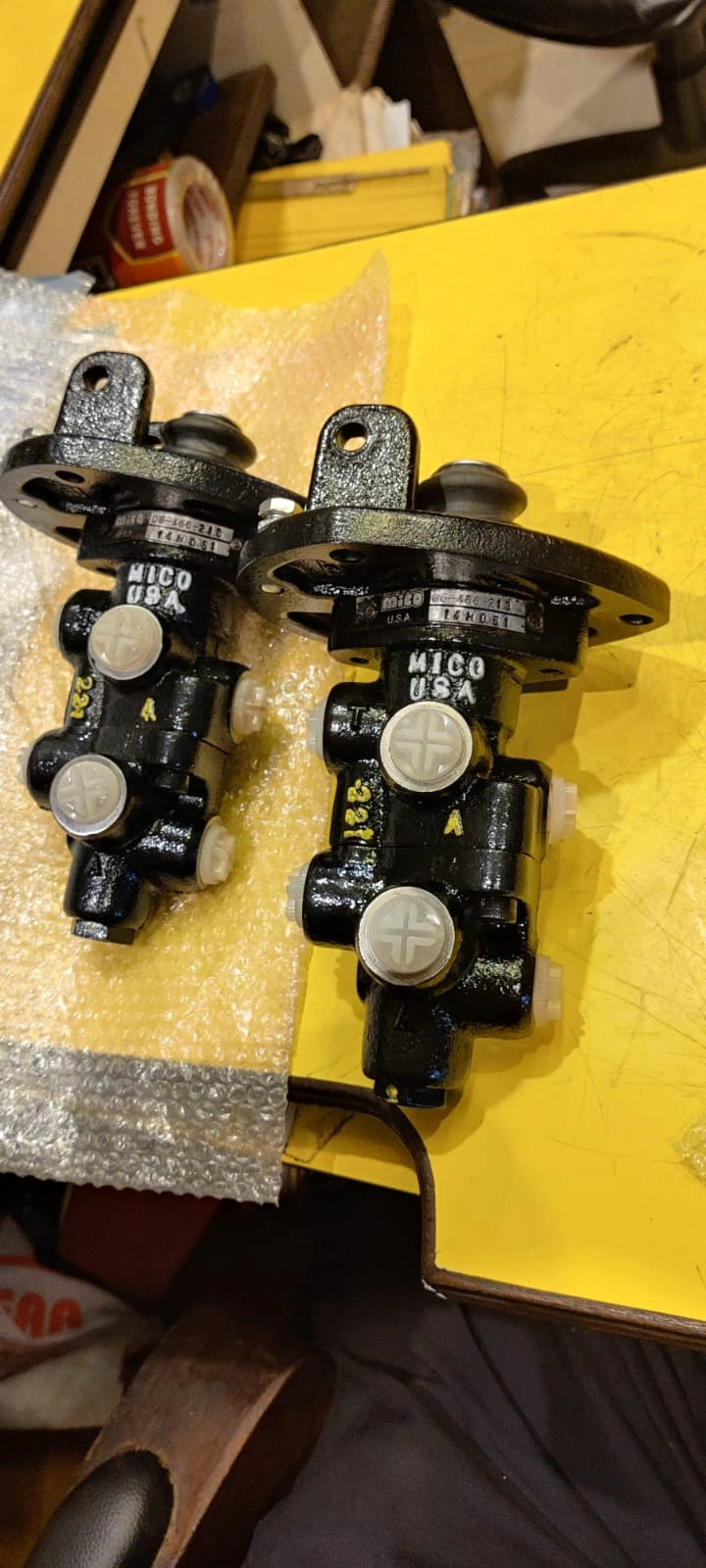 Case Brake Valve Assembly with Pedal (L73042) - Enhance Performance in Kolkata & Globally
Improve the performance and safety of your Case loader backhoe or backhoe in Kolkata with the genuine Brake Valve Assembly with Pedal - part # L73042. This essential component is compatible with a wide range of popular Case models, including W14, W18, W20, W24, W30 loader backhoes, as well as 680C, 680E, 680G, 680H, 680K, 780B, and 780C backhoes. Ensure optimal functionality and reliability for your heavy machiner