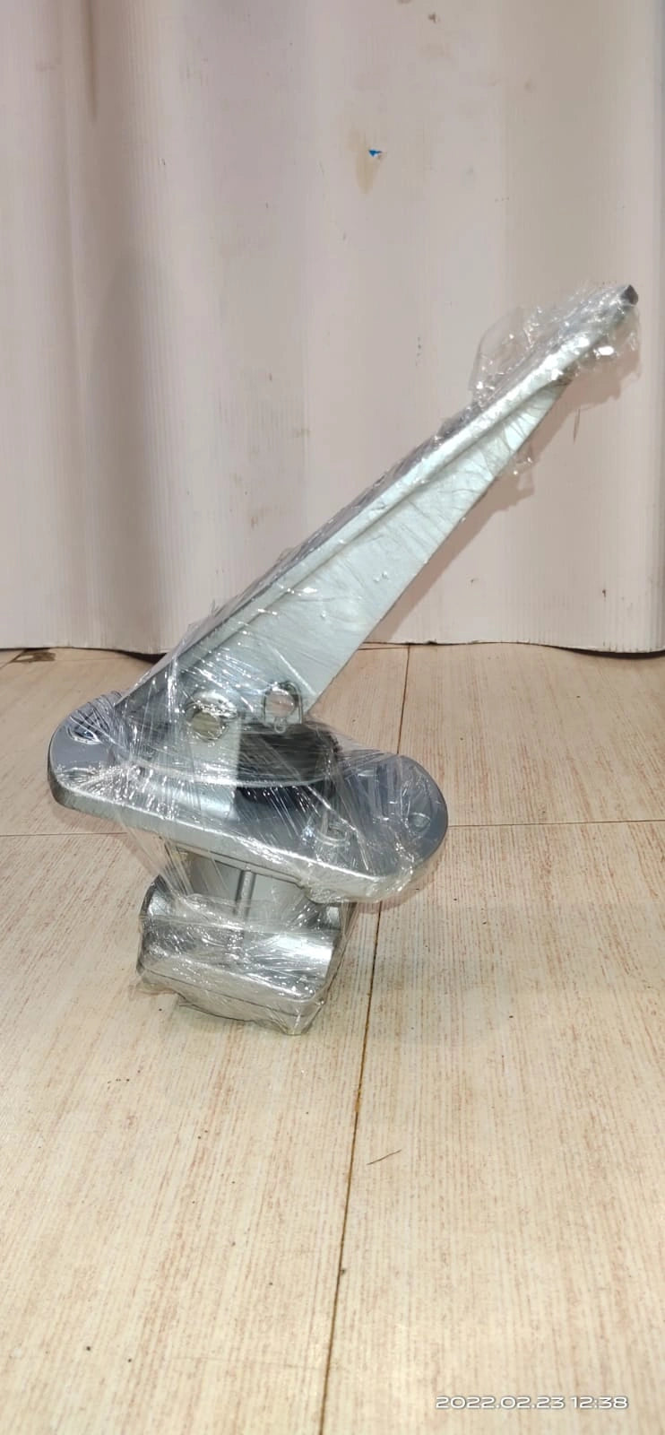 WABCO Brake Pedal Valve for Tata & Ashok Leyland - Safe Operation in Kolkata & Worldwide
Ensure the safe and reliable operation of your Tata and Ashok Leyland tippers and buses in Kolkata with the high-quality WABCO Brake Pedal Valve. Experience smooth and dependable stopping power with this essential braking system component. Designed for easy installation and a long-lasting lifespan, this WABCO valve is a crucial upgrade for your industrial vehicle, enhancing safety and performance for fleets in