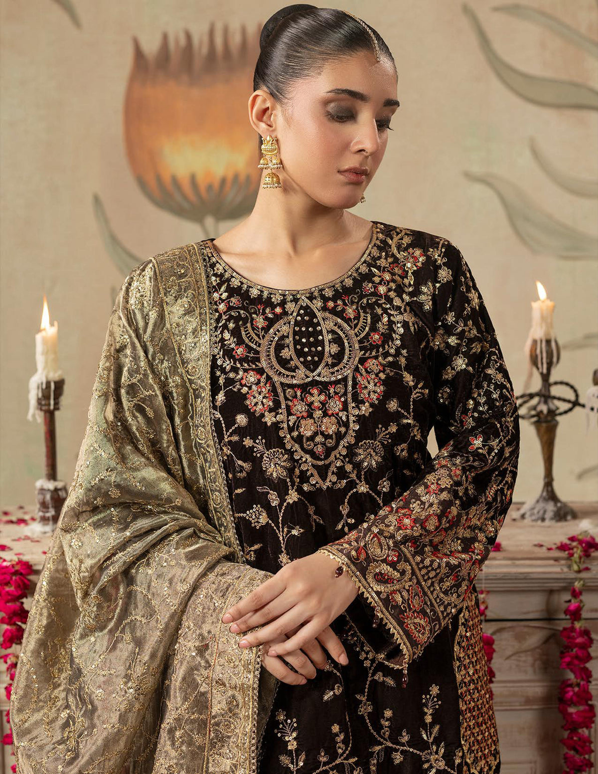 Areej Naqash-E-Makhmal D/04 - Jet Black Gold-Embroidered Velvet Pakistani Salwar Suit
