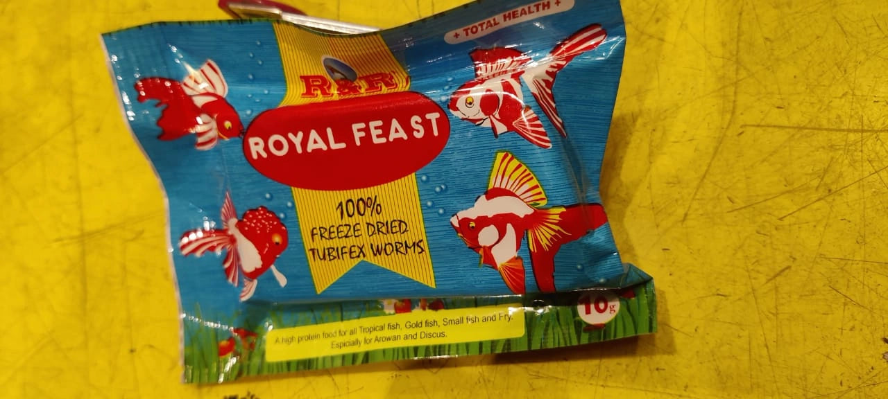 Royal Feast Dried Tubifex Worms 10g
Treat your aquatic pets in Kolkata to a nutritious and delicious meal with Royal Feast Dried Tubifex Worms. This convenient 10g pack is perfect for fish, reptiles, and other aquatic animals, providing a high-protein food source that promotes healthy growth and vibrant colors in your Kolkata aquariums and terrariums.