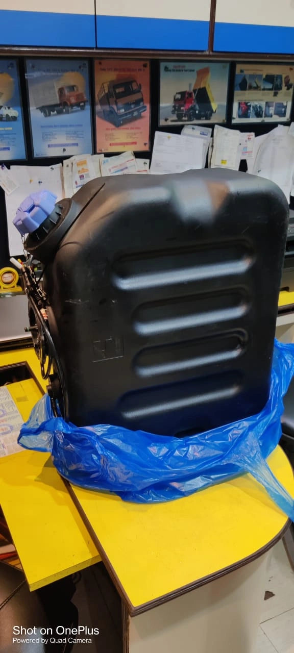 Original BS4 Tata Cummins Urea Tank Assembly (100+ L) for Kolkata Vehicles
Introducing the genuine BS4 Tata Cummins Urea Tank Assembly, the premium solution for your vehicle's urea storage requirements in Kolkata. This urea tank assembly is an original, imported product from a trusted manufacturer, guaranteeing unparalleled quality and exceptional durability for vehicles operating in and around Kolkata.
