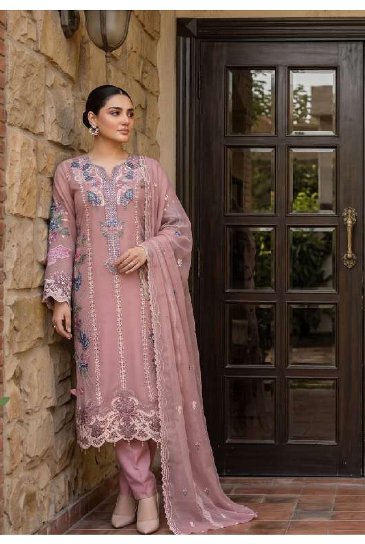 Tawakkal Zafielle D-5101 Luxury Embroidered Chiffon Pakistani Suit – Soft Mauve Pink Wedding Wear