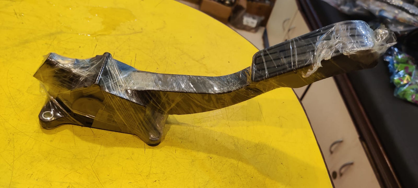 Bosch Accelerator Pedal for Tata 1613 Tipper Trucks