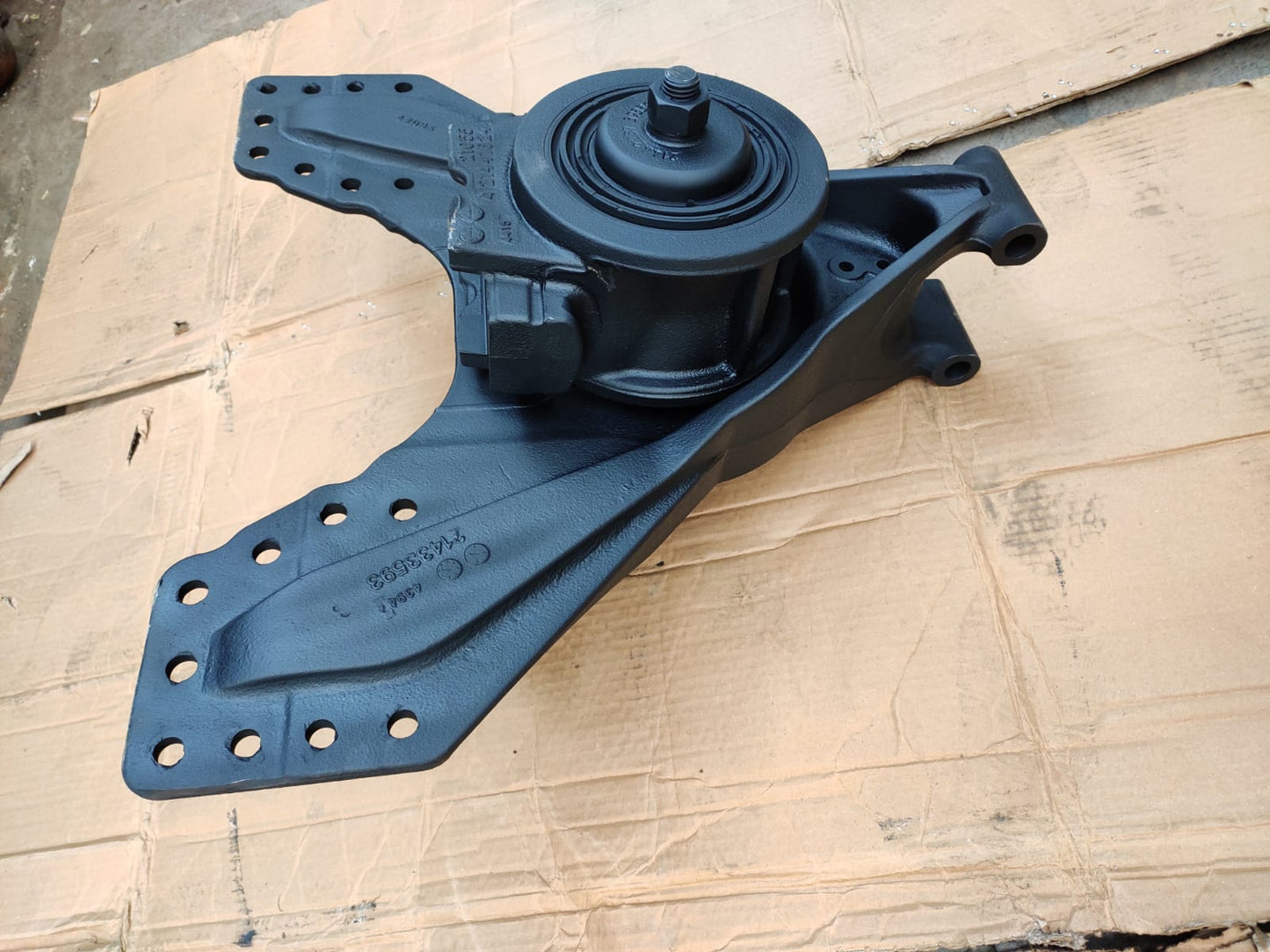 OEM Quality Eicher 18-Hole Bogie A Bracket for Pro Series