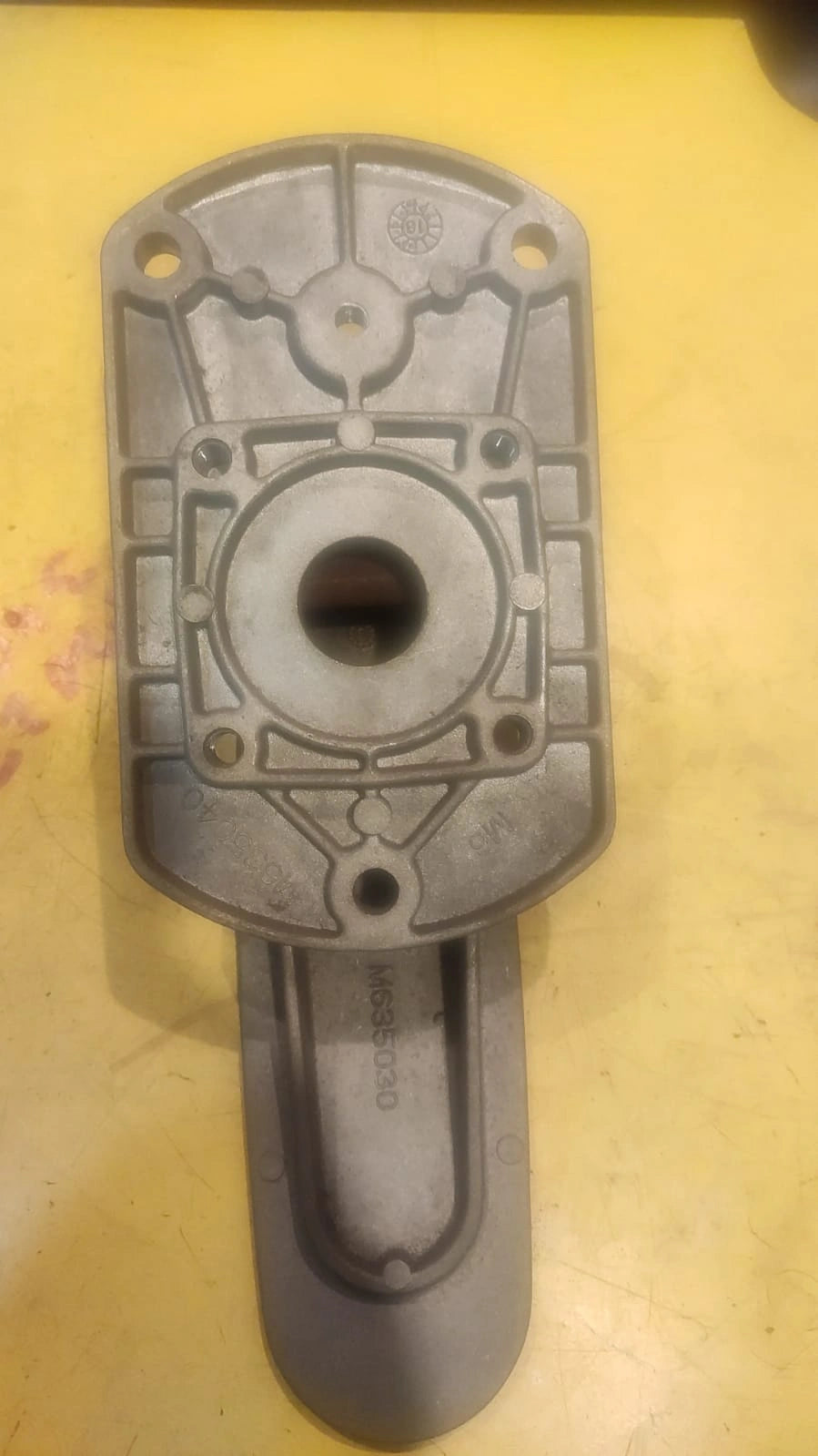 WABCO Brake Pedal Valve for Tata & Ashok Leyland - Safe Operation in Kolkata & Worldwide
Ensure the safe and reliable operation of your Tata and Ashok Leyland tippers and buses in Kolkata with the high-quality WABCO Brake Pedal Valve. Experience smooth and dependable stopping power with this essential braking system component. Designed for easy installation and a long-lasting lifespan, this WABCO valve is a crucial upgrade for your industrial vehicle, enhancing safety and performance for fleets in