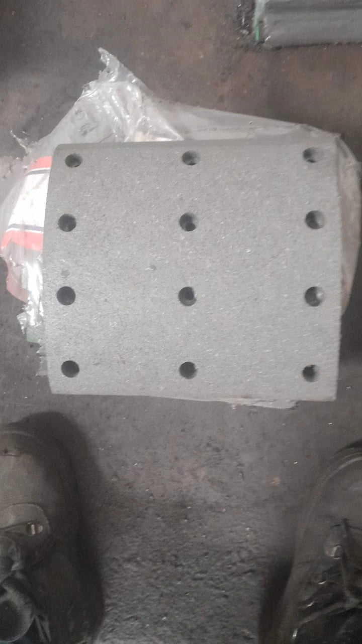 Rane OEM Heavy Duty Truck Brake Lining - Superior Performance for Kolkata & Global Fleets
Upgrade the braking system of your heavy-duty truck fleet in Kolkata with Rane Brake Lining's high-quality OEM Heavy Duty Truck Brake Lining. Designed for exceptional performance and long-lasting durability, this brake lining is compatible with a wide range of popular truck models including Tata, Ashok Leyland, Mahindra, Isuzu SML, Volvo, and Bharat Benz. With various part numbers available for a precise fit, ensu