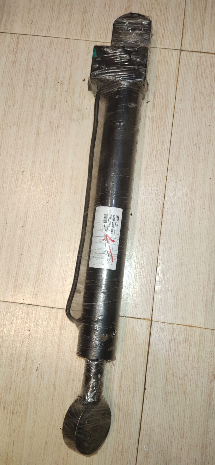 Heavy-Duty Cabin Jack for Tata Prima & Ashok Leyland: Safe Maintenance in Kolkata & Worldwide
Introducing the essential Cabin Jack for Tata Prima and compatible Ashok Leyland truck models (1109, 709, 909, 912, 1613, 2515), readily available for purchase in Kolkata and suitable for global export. This heavy-duty jack is engineered to provide the safety and stability you need while performing crucial maintenance and repairs on your commercial vehicles, whether operating within Kolkata or serving inte