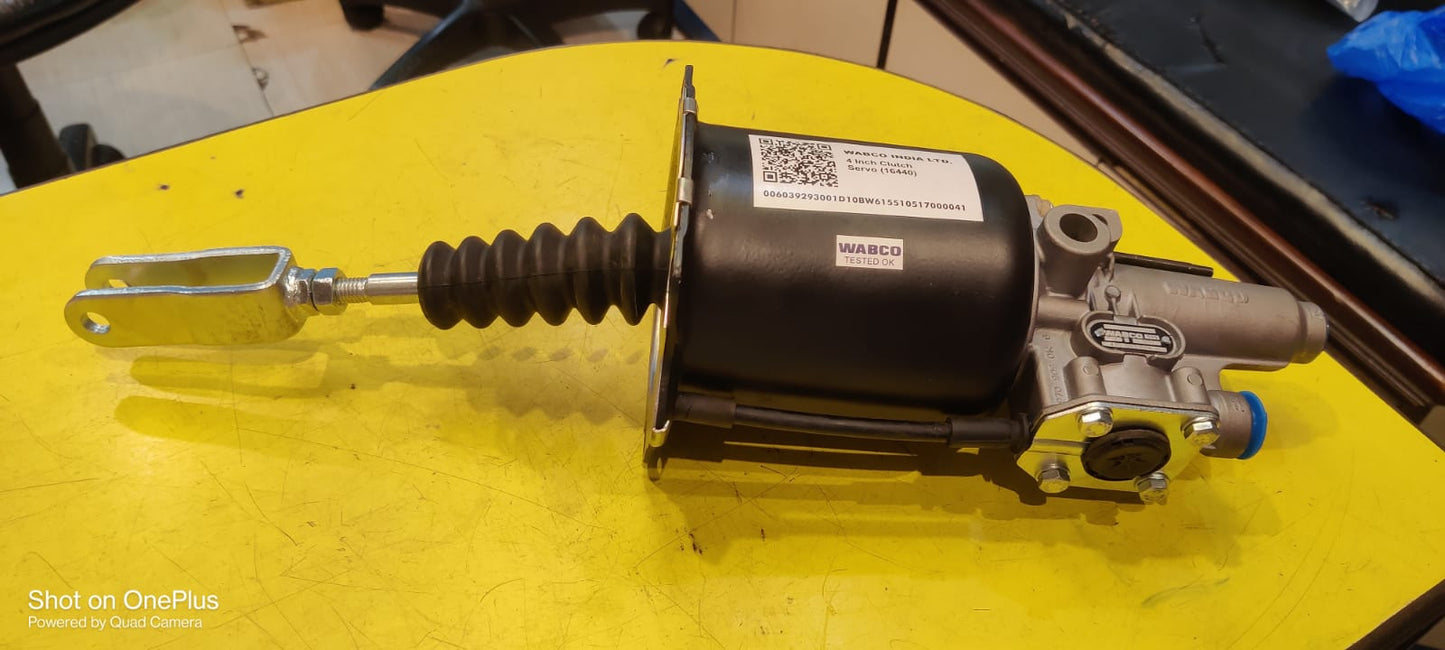 WABCO 102Dia Clutch Booster for Tata Trucks in Kolkata & Global Markets
Enhance the clutch performance and driving experience of your Tata LPT 3718, LPK 3118, LPT 3123, SIGNA 4923, 4018, LPS 3518, LPK 2523, LPT 2518, LPK 2516, LPT 1918, LPT 1618, LPT 1615, 1613 BSIV, LPT 1517, 1518, 1216, and 1116 trucks in Kolkata with the top-quality WABCO 102Dia Clutch Booster. Discover the potential for international distribution of reliable WABCO truck components.