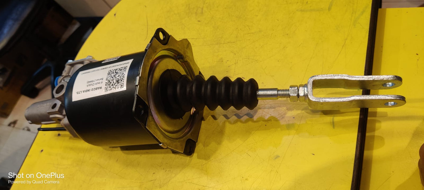 WABCO 102Dia Clutch Booster for Tata Trucks in Kolkata & Global Markets
Enhance the clutch performance and driving experience of your Tata LPT 3718, LPK 3118, LPT 3123, SIGNA 4923, 4018, LPS 3518, LPK 2523, LPT 2518, LPK 2516, LPT 1918, LPT 1618, LPT 1615, 1613 BSIV, LPT 1517, 1518, 1216, and 1116 trucks in Kolkata with the top-quality WABCO 102Dia Clutch Booster. Discover the potential for international distribution of reliable WABCO truck components.