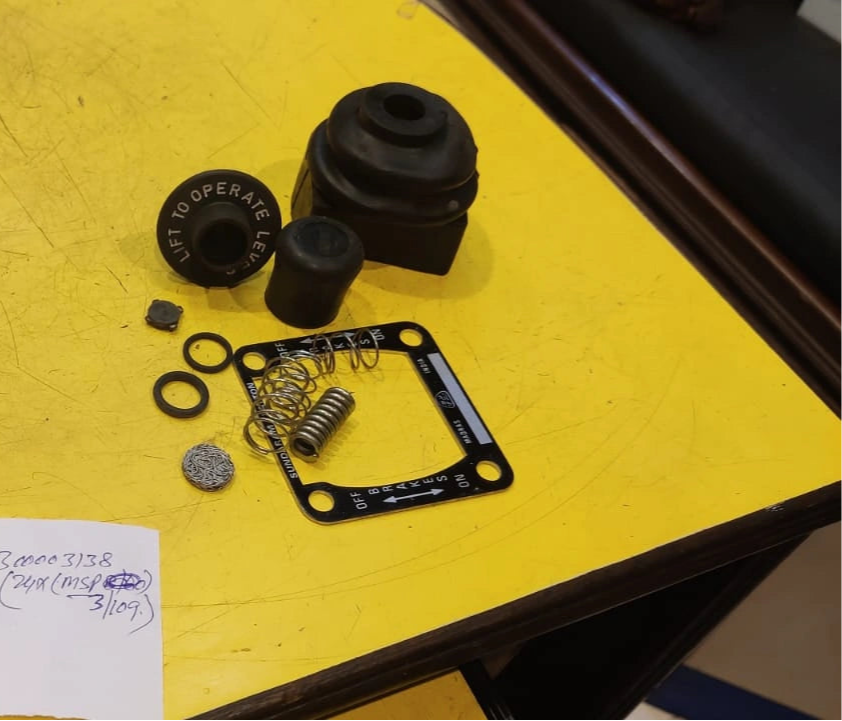 WABCO HVB Actuation Unit (300003138) / Tata (710107) Repair Kit for Kolkata
Ensure the reliable operation of your parking and emergency braking systems in commercial vehicles in Kolkata with this WABCO Hand Dual Brake Valve (HVB) Actuation Unit Repair Kit. Specifically designed for WABCO HVB units with part number 300003138 and compatible with Tata hand brake valves bearing part number 710107, this kit provides the necessary components for a thorough service, crucial for maintaining safety on Kolkata's roa