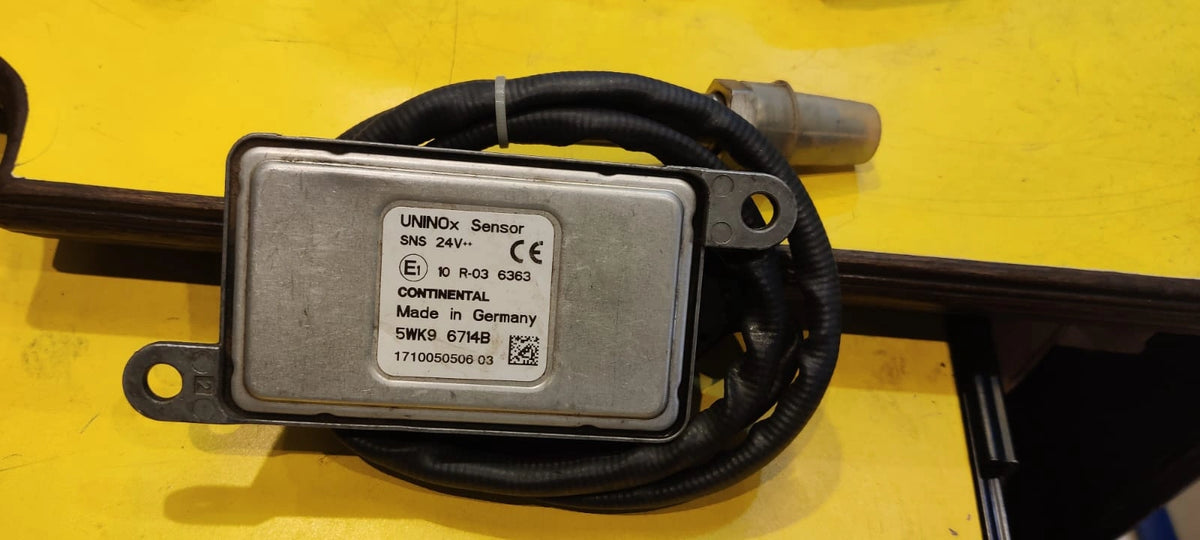 Genuine Continental UNI NOx Sensor for Mahindra Blazo BS6 Trucks in Kolkata & Applicable Global Markets
Upgrade your Mahindra Blazo BS6 truck series in Kolkata and ensure optimal emission control with the genuine Continental UNI NOx Sensor. Specifically designed for BS6 emission compliance and operating at 24V, this sensor from the trusted brand Continental guarantees accurate readings, contributing to improved performance and a reduced environmental impact for both local and potentially international