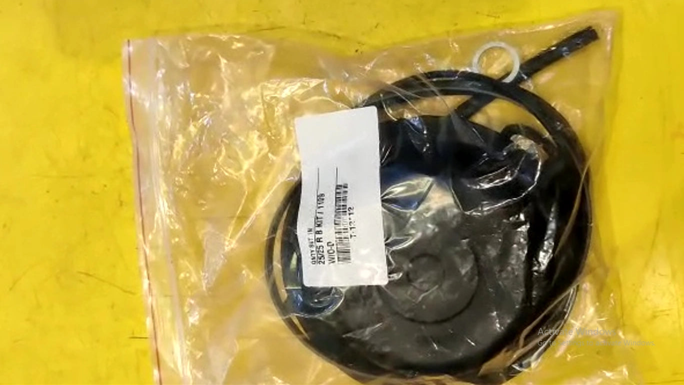 WABCO Rear Brake Booster Repair Kit (25/25) for Kolkata's Commercial Vehicles
Maintain the safety and efficiency of your commercial vehicles in Kolkata with this WABCO Rear Brake Booster Repair Kit (part numbers 43910169 and 300025025), commonly known as the 25-25 kit. This comprehensive kit provides all the necessary components to overhaul your WABCO rear brake booster, guaranteeing reliable rear braking performance essential for navigating Kolkata's roads.