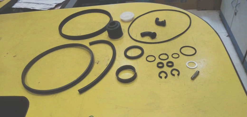 WABCO Rear Brake Booster Repair Kit (25/43) for Kolkata's Commercial Vehicles
Ensure the safety and efficiency of your commercial vehicles in Kolkata with this WABCO Rear Brake Booster Repair Kit (part numbers 43910169 and 300025043), commonly known as the 25/43 kit. This comprehensive kit provides all the necessary components to overhaul your WABCO rear brake booster, guaranteeing reliable rear braking performance essential for navigating the roads of Kolkata and beyond.