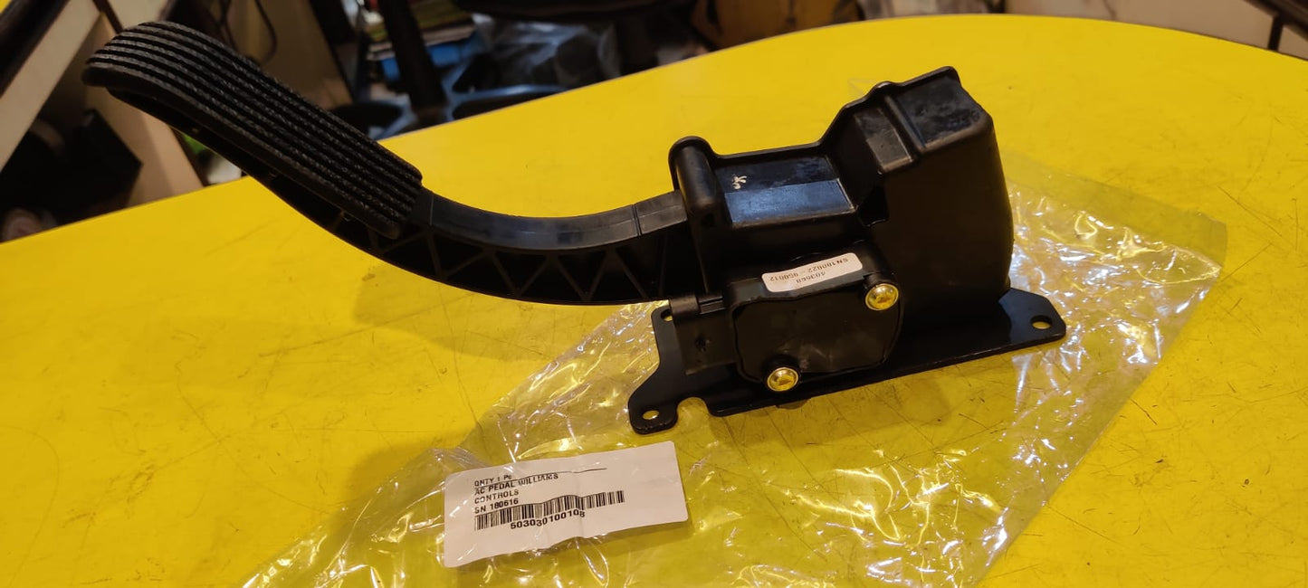 Williams Controls WM 542 Accelerator Pedal for Tata & Hyva BS4