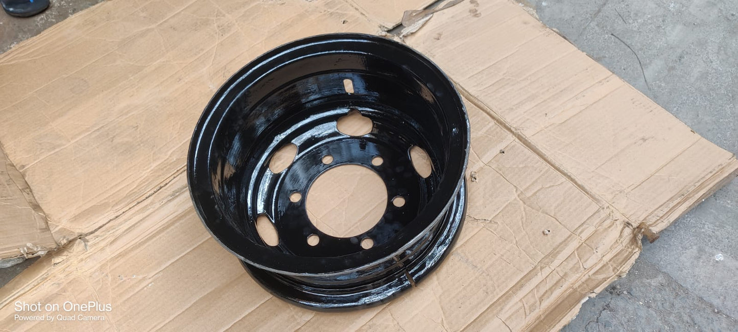 6 Hole Truck Wheel Rim, Vehicle Model: Commercial Vehicles Heavy Duty 6 Hole Wheel Rim for Kolkata Trucks & Regional International Transport