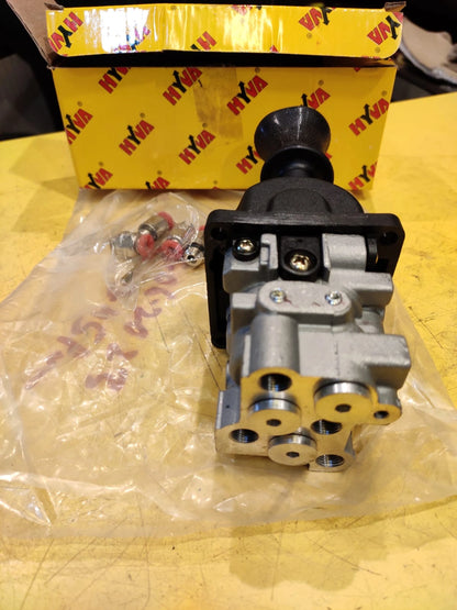 Genuine 3 Inch Hyva Air Control Valve for Kolkata &amp; Global Heavy-Duty Vehicles

Upgrade your heavy-duty vehicles in Kolkata and across international operations with this genuine 3-inch Hyva Air Control Valve, part number 223387109962. Specifically engineered for optimal air flow control, this robust and reliable valve is essential for the smooth and efficient operation of pneumatic systems in a wide range of applications, including trucks, buses, JCBs, dumpers, and excavators used in global logistics, c