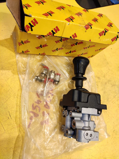 Genuine 3 Inch Hyva Air Control Valve for Kolkata &amp; Global Heavy-Duty Vehicles

Upgrade your heavy-duty vehicles in Kolkata and across international operations with this genuine 3-inch Hyva Air Control Valve, part number 223387109962. Specifically engineered for optimal air flow control, this robust and reliable valve is essential for the smooth and efficient operation of pneumatic systems in a wide range of applications, including trucks, buses, JCBs, dumpers, and excavators used in global logistics, c