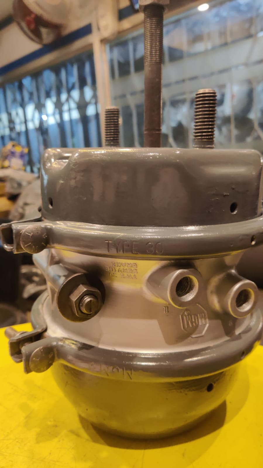 24/30 ব্রেক বুস্টার ইউনিভার্সাল কমার্শিয়াল ভেহিকেল ব্রেক বুস্টার সিস্টেম 