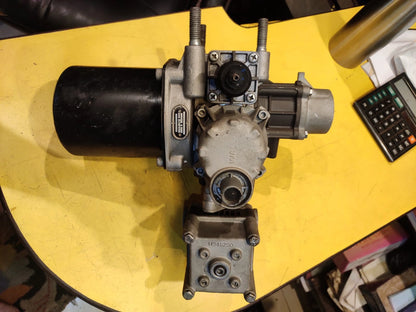 Wabco Air Distributor Assembly Distribution Unit for Tata Prima

The Wabco Air Distributor Assembly Distribution Unit is an essential component for any Tata Prima heavy-duty truck or commercial vehicle operating in Kolkata. Designed to regulate the flow of compressed air to various systems, this assembly ensures peak and reliable performance in all driving conditions.