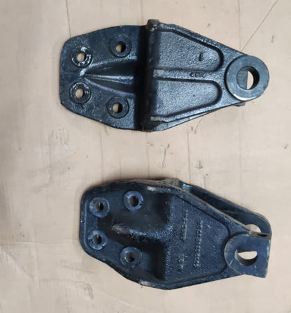 Heavy Commercial Vehicle Front Spring Shackle - Engineered for Durability and Performance