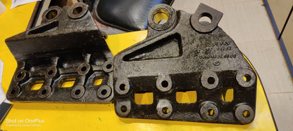 Shackles Hanger Shackle for Efficient Bharat Benz Vehicle Suspension Hanger shackle Leaf Spring Patti Bracket bharat benz Tata Ultra bs6