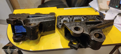 Shackles Hanger Shackle for Efficient Bharat Benz Vehicle Suspension Hanger shackle Leaf Spring Patti Bracket bharat benz Tata Ultra bs6