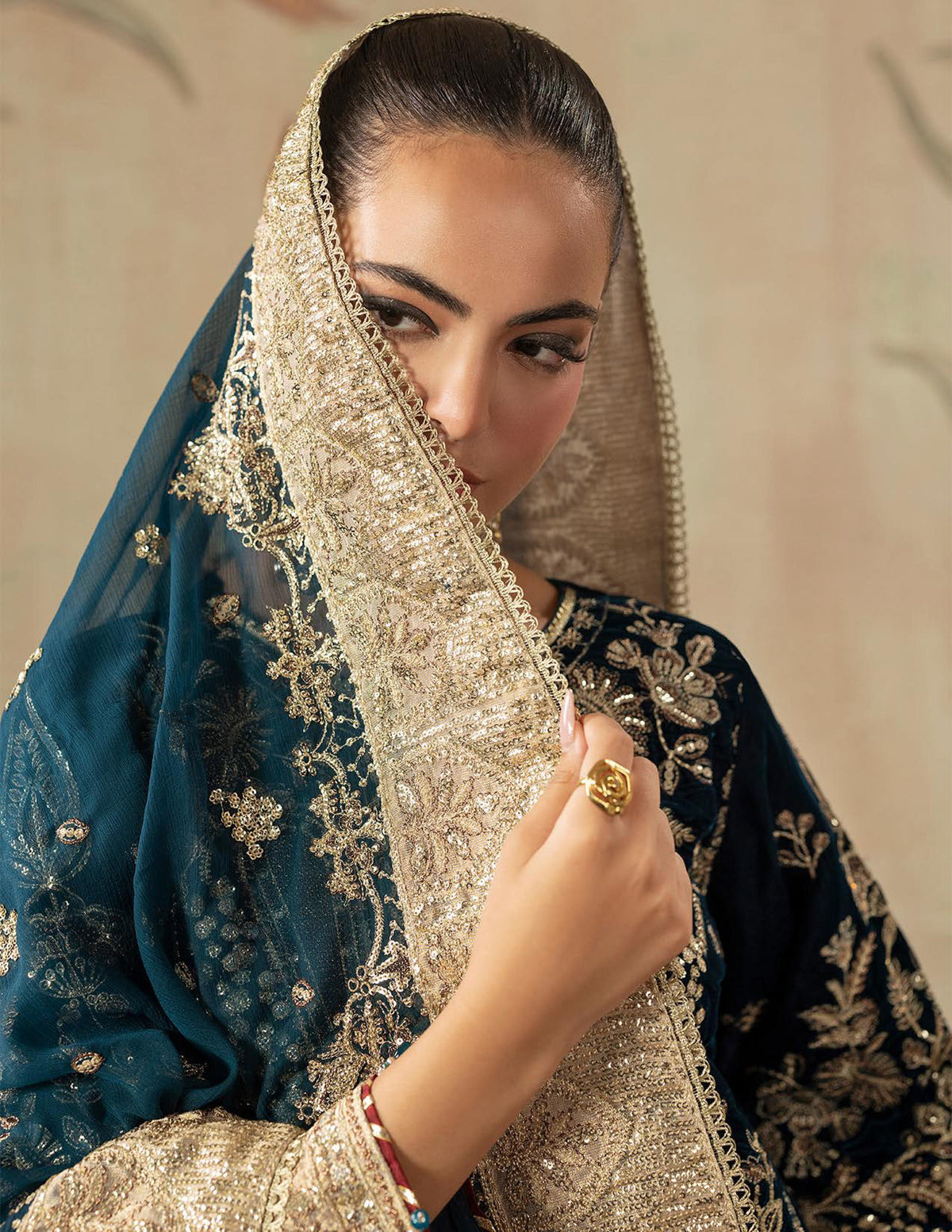 Areej Naqash-E-Makhmal D/01 - Teal Green Embroidered Luxury Velvet Pakistani Salwar Suit for Wedding