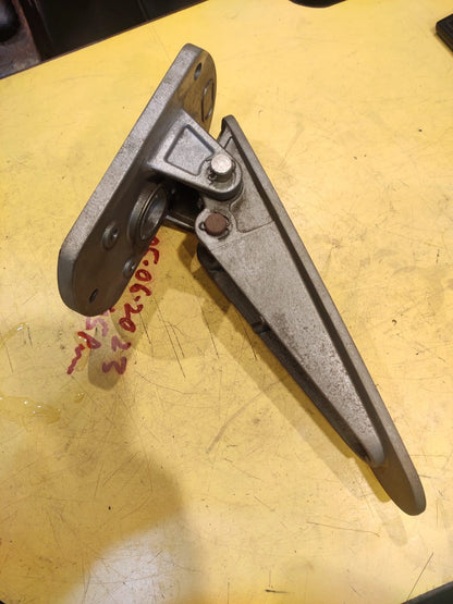 WABCO Brake Pedal Valve for Tata &amp; Ashok Leyland - Safe Operation in Kolkata &amp; Worldwide

Ensure the safe and reliable operation of your Tata and Ashok Leyland tippers and buses in Kolkata with the high-quality WABCO Brake Pedal Valve. Experience smooth and dependable stopping power with this essential braking system component. Designed for easy installation and a long-lasting lifespan, this WABCO valve is a crucial upgrade for your industrial vehicle, enhancing safety and performance for fleets in 