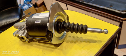 High-Quality Tipper Clutch Booster 102mm 2523 Type for Kolkata &amp; Global Markets

Enhance the performance of your heavy-duty truck or commercial vehicle in Kolkata with the Tipper Clutch Booster 102mm 2523 type. This high-quality aftermarket component is engineered for reliable and consistent power to your vehicle's clutch system. Discover its potential for the international heavy-duty vehicle aftermarket.