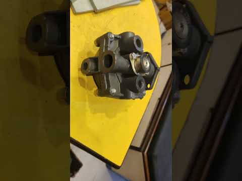 WABCO R2 Relay Valve - Air Brake System Component for Commercial Vehicles