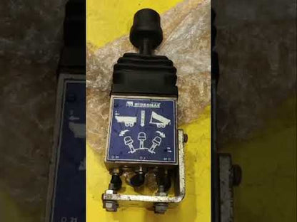 Optimize the performance of your hydraulic systems in trucks, buses, and tippers operating in Kolkata and internationally with this durable air controller valve from Hydromas Hydraulics. This high-quality pneumatic valve provides precise and reliable control over essential hydraulic functions, ensuring efficient and safe operation for commercial vehicles engaged in local and global logistics, transportation, and construction.