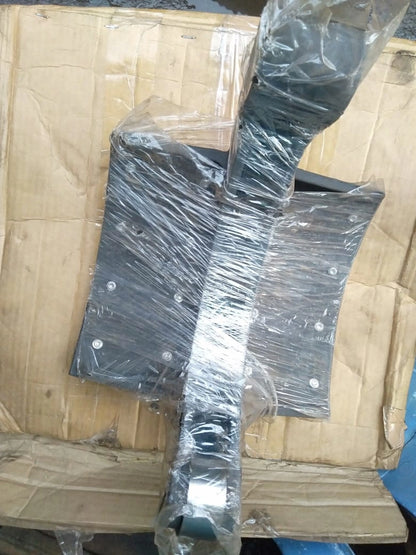 Scania Rear Brake Shoe Loha with Lining (14") for Kolkata Trucks &amp; International Supply

Ensure the long-lasting durability and reliable performance of your Scania truck's braking system in Kolkata with this high-quality Rear Brake Shoe Loha with Lining. Constructed from robust mild steel and precisely engineered to 14 inches, this brake shoe is a vital replacement component for various Scania truck models. Its strength and the effective lining provide exceptional stopping power, contributing to the saf