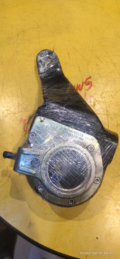 MEI Self Setting Automatic Slack Adjuster (Straight Type CD 140) for Prima LPS, HCV &amp; LPK - Superior Braking from Kolkata to the World

Upgrade your commercial vehicle braking systems in Kolkata with the MEI Self Setting Automatic Slack Adjuster, Straight Type, featuring a CD 140 spline with 24 X 1.5 specifications. Designed for optimal performance with Prima LPS, Heavy Commercial Vehicles (HCV), and Light Passenger Vehicles (LPK), this adjuster ensures consistent brake function, enhanced safety, and re