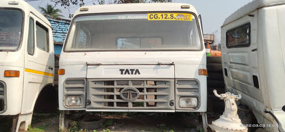 White Used Tata Tipper 2518 Cabin: Excellent Condition for Kolkata &amp; Worldwide

Introducing the White Used Tata Tipper 2518 Cabin (Commercial Vehicles Tata 2518 LPK Cabin), a top-quality truck body cabin now available in excellent condition in Kolkata and ready for global export. This reliable and durable cabin is the perfect solution for those seeking a high-performing replacement for their Tata tipper or other compatible commercial vehicles operating in Kolkata and international markets.