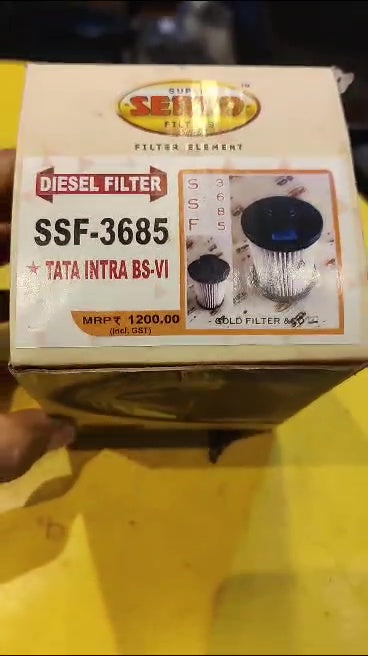 Box of Sumeet diesel filter with model number SSF-3685 on a yellow background